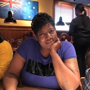 Meet your Posher, Tracy